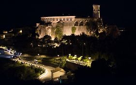 Castello Di Caccuri Suites